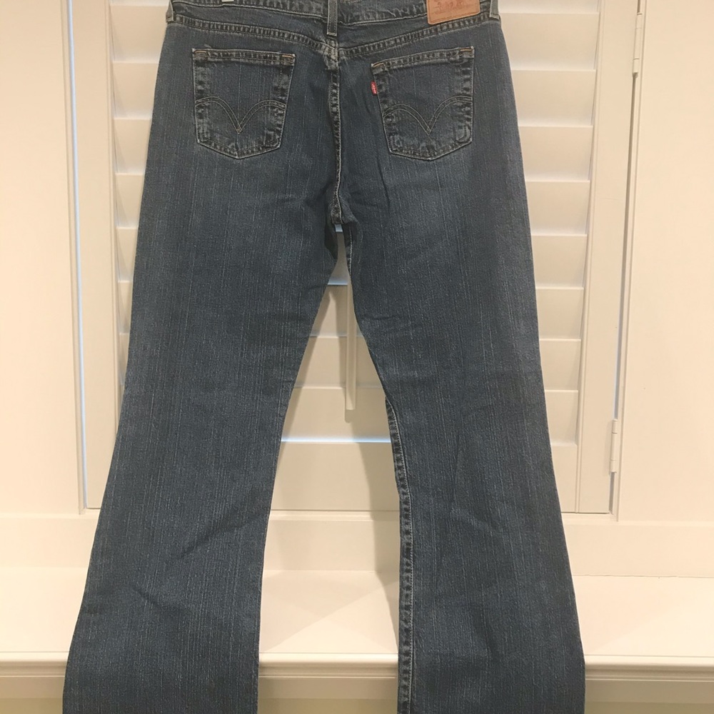 🌼 Levi’s Boot Cut - Picture 2 of 5